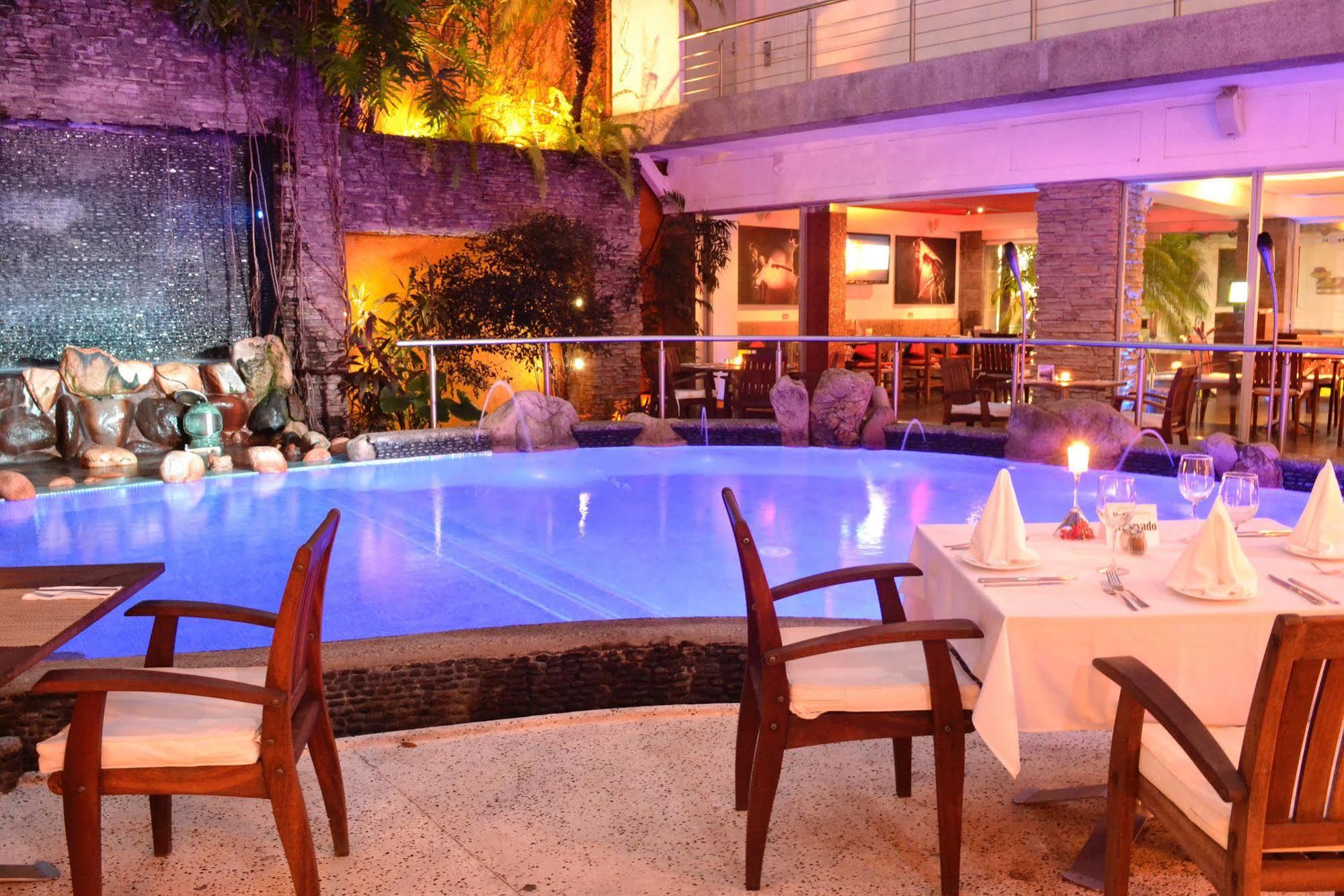 Hotel Rio Malecon Puerto Vallarta Ngoại thất bức ảnh